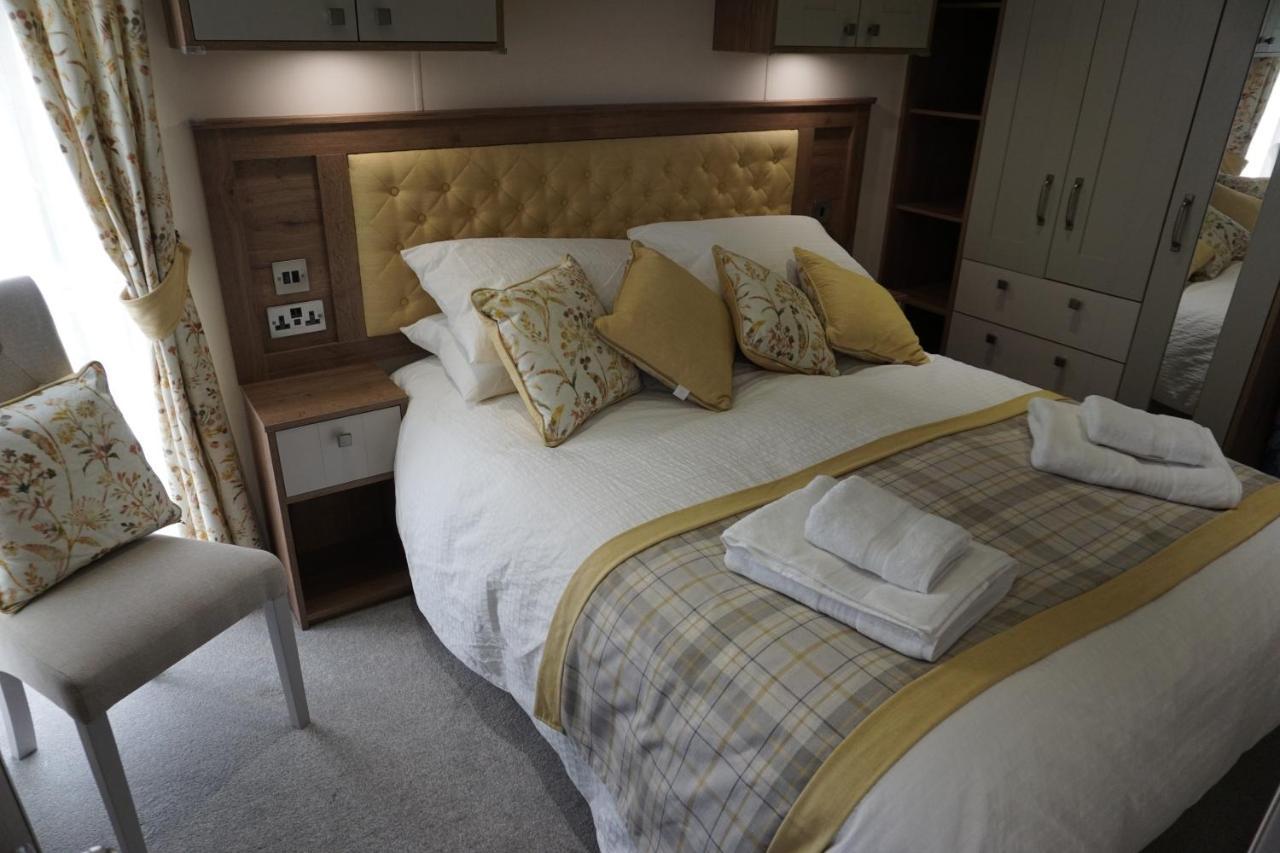 Dotty'S Retreat Villa Milford on Sea Esterno foto